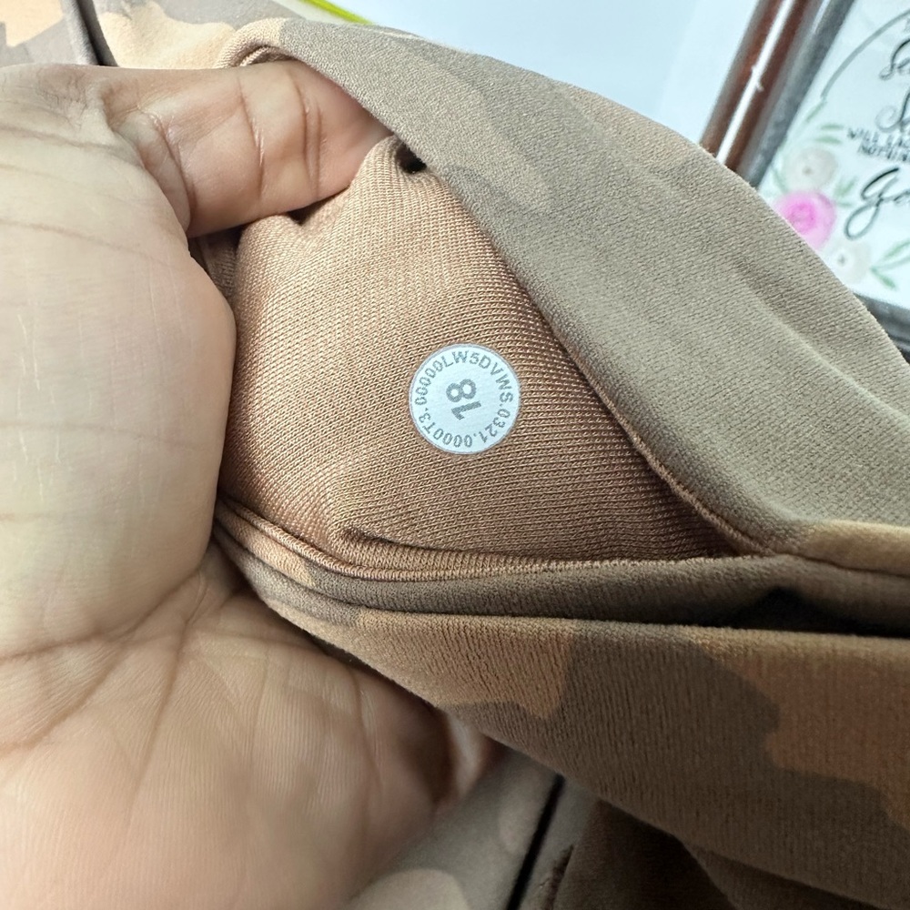 Lululemon Align High-Rise Pant 25" Heritage 365 Camo Beige Multi size 18 - Picture 6 of 9